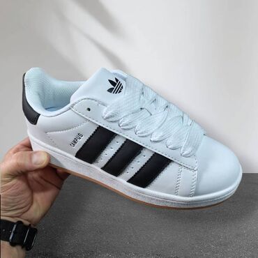 Women's Sneakers and athletic shoes: Adidas Campus patike NOVO

Novo
Brojevi 36 do 41


fb Moja Kupovina 1 — 10