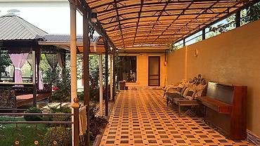 Долгосрочная аренда домов: 200 м², 6 комнат — 20