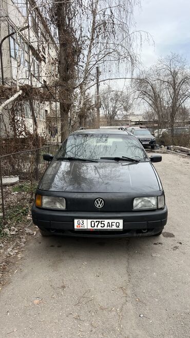 Volkswagen: Volkswagen Passat: 1990 г., 1.8 л, Механика, Бензин, Универсал