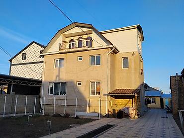 Долгосрочная аренда домов: 400 м², 8 комнат — 1