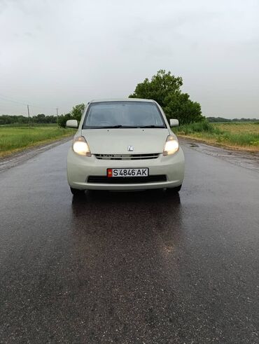 Toyota: Toyota Passo: 2004 г., 1 л, Автомат, Бензин, Хэтчбэк