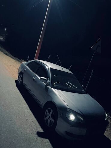 передний бампер нексия 1: Седан Honda Civic в серебристом цвете