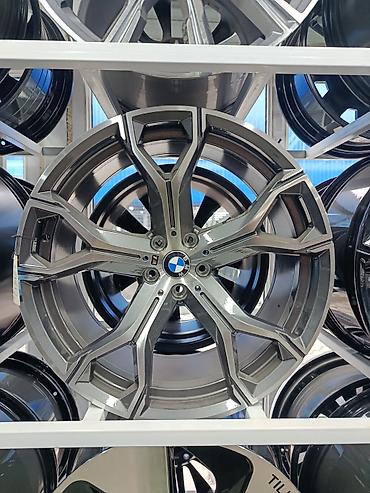 Литой диск для BMW - Тип: легкосплавный (литой) диск - Дизайн