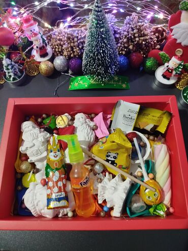 Hədiyyələr: Hər birinin Qiyməti 10 manat olan Rənglənən Gips Gift Boxlarla — 3