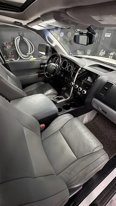 Toyota: Toyota Sequoia: 2010 г., 5.7 л, Автомат, Газ, Внедорожник — 10