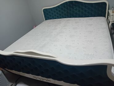 polovan namestaj iz uvoza kragujevac: King size bed