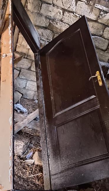 Ev və bağ: Taxta/kompozit otaq qapısı – tünd qəhvəyi rəng, dekorativ panelli — 2