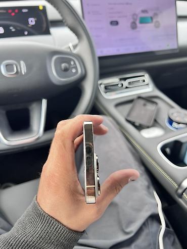 компа: IPhone 14 Pro, цвет Natural Titanium (светлый). Характеристики и — 5