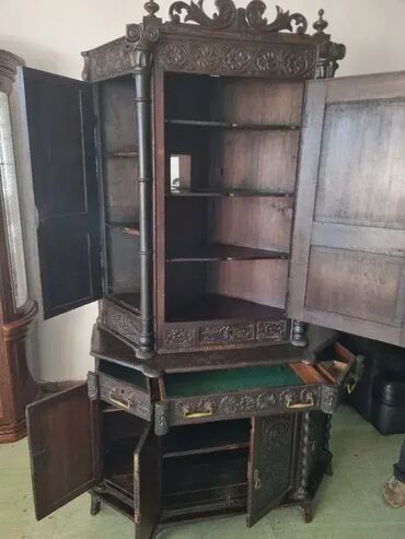 Stilske komode: Retko u ponudi star preko dvesta godina. Dobro stanje na lalafo.rs — 5 Stilske komode: Retko u ponudi star preko dvesta godina. Dobro stanje — 5