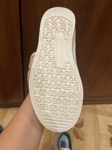 Uşaq ayaqqabıları: 32 razmer,yaxshi veziyyetde -da lalafo.az — 23 Uşaq ayaqqabıları: 32 razmer,yaxshi veziyyetde — 23