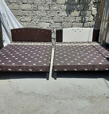 Kravat Təzə hazırları var Çatdırılma münasib qiymətə Bir nəfərlik