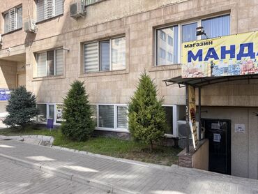 аренда коммерческого помещения бишкек: Сдаю помещение под магазин, студию, офис, общепит Цокольный этаж