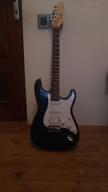гитара купить баку: Elektron gitara, 6 sim, İşlənmiş
