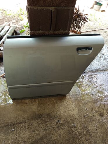 Двери и комплектующие: Дверь Комплект Audi, Б/у, Оригинал at lalafo.kg — 5 Двери и комплектующие: Дверь Комплект Audi, Б/у, Оригинал — 5