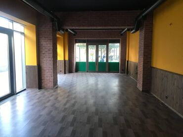 Digər kommersiya daşınmaz əmlakı: Nərimanov rayonu nərimanov metrosuna yaxın 1 mərtəbəli,sahəsi 120 kv/m — 1