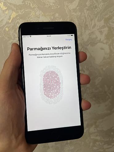 Apple iPhone: IPhone 8 Plus, 64 GB, Qara, Barmaq izi, Simsiz şarj — 6