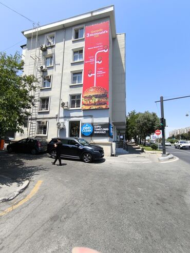 Uzunmüddətli kirayə mənzillər: Tbilisi prospekti yol kənarında Xruşov layihəli binanın 3 mərtəbəsi 2 — 18