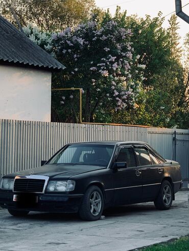 машина мерседес 210: Mercedes-Benz W124: 1990 г., 2.3 л, Механика, Бензин, Седан