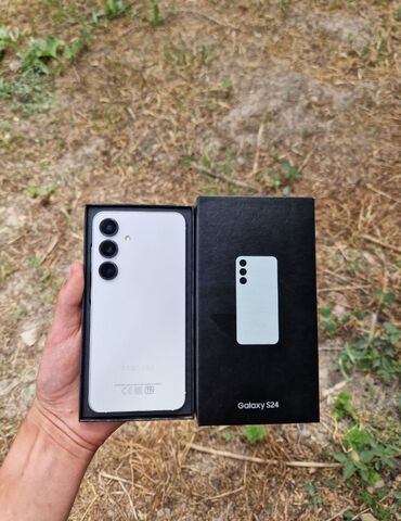 часы casio: Samsung Galaxy S24, Колдонулган, 256 ГБ, түсү - Боз, 2 SIM, eSIM