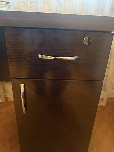 komputer setup: Düz masa, Polkalı, Siyirməli, Teksturalı laminat — 2