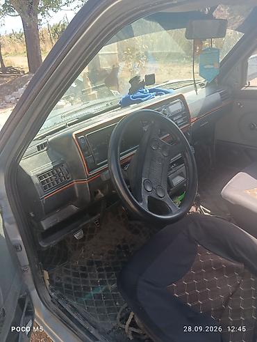 Volkswagen: Volkswagen Golf: 1990 г., 1.8 л, Механика, Бензин, Хэтчбэк — 4