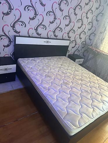 Taxt satılır tumbalarla birlikdə 200₼. Matrası var.Ünvan 9 cu lalafo.az -da Taxt satılır tumbalarla birlikdə 200₼. Matrası var.Ünvan 9 cu