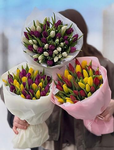 Букеты из живых цветов: Оптом и розницыбукеты тюльпанов - Состав: свежесрезанные тюльпаны — 2