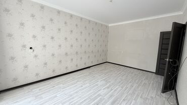 тоголок молдо фрунзе: 2 комнаты, 52 м², 106 серия, 2 этаж, Евроремонт