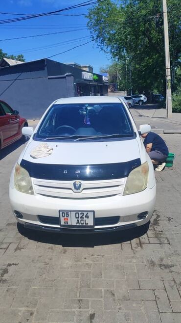 fit rs: Toyota ist: 2003 г., 1.3 л, Автомат, Бензин, Хэтчбэк