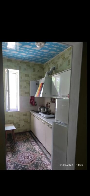Долгосрочная аренда домов: 65 м², 3 комнаты, Парковка, Сарай, Забор, огорожен