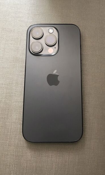 Apple iPhone: IPhone 14 Pro, Б/у, 256 ГБ, Черный, Зарядное устройство, Защитное стекло, Чехол, 100 %