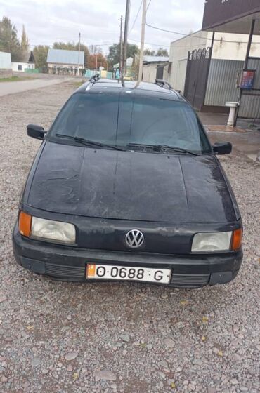 Volkswagen: Volkswagen Passat: 1990 г., 1.8 л, Механика, Бензин, Универсал