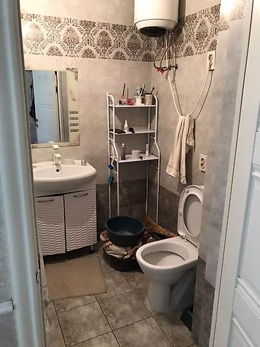 квартиры на мецяс: 2 комнаты, 42 м², Кара-Жыгач ж/м Индивидуалка, 2 этаж — 2