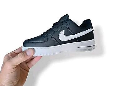 Patike: Nike Air Force 1 niske patike – crno/belo izdanje - Klasičan AF1 — 4