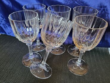 Čaše: Case nove francuske luminarc za vino iz 80ih. Nove case,sve na njima na lalafo.rs — 8 Čaše: Case nove francuske luminarc za vino iz 80ih. Nove case,sve na njima — 8