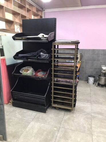 Digər kommersiya daşınmaz əmlakı: 3 mikrorayonda yolun kənarında obyekt icarəyə verilir.3 təndir kurə 2 — 5