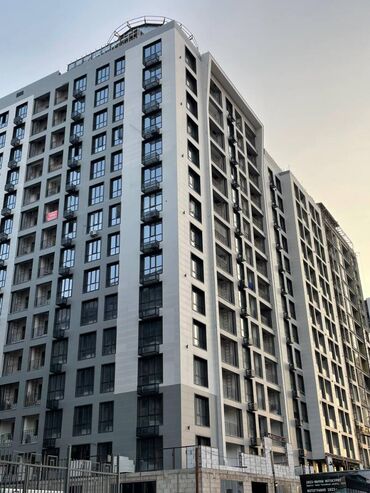3 комнатная квартира продажа: 3 бөлмө, 97 кв. м, Элитка, 13 кабат, ПСО (өзү оңдоп түзөтүп бүтүү үчүн)