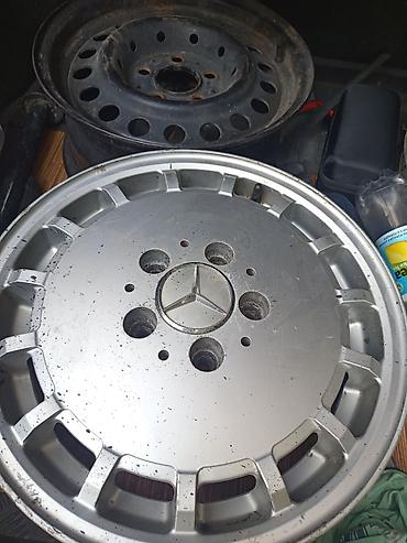 Литые Диски R 15 Mercedes-Benz, 1 шт, отверстий - 5, Б/у at lalafo.kg Литые Диски R 15 Mercedes-Benz, 1 шт, отверстий - 5, Б/у