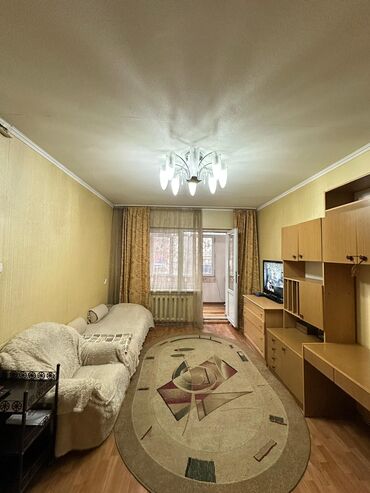 Продажа квартир: 2 комнаты, 52 м², 106 серия, 1 этаж, Косметический ремонт
