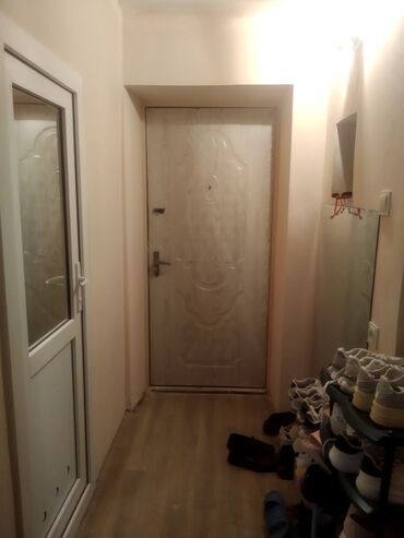 qarayevdə 3 ota kirayə evlər: Neftçilər metrosuna 5 dəqiqəlik məsafədə ev satılır(2 ev)1 otaq 3-ə