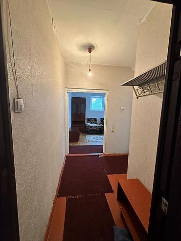 1 комната, 37 м², 105 серия, 2 этаж, Старый ремонт