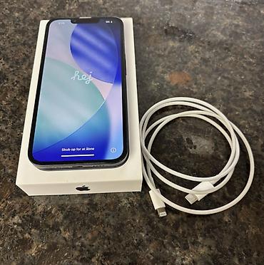 iphone cs: IPhone 13, Б/у, 128 ГБ, Черный, Кабель — 3