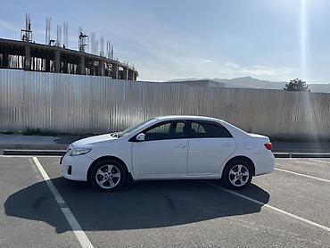 22 5 295 80: Toyota Corolla: 2011 г., Автомат, Бензин, Седан — 2