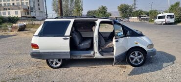 авто с российскими номерами: Toyota Previa: 1992 г., 2.4 л, Механика, Бензин, Минивэн