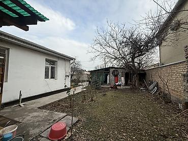 Продажа коттеджей и домов: Продаю дом с участком по ул.Куренкеева/Т.Молдо, р-н Церкви, участок — 19