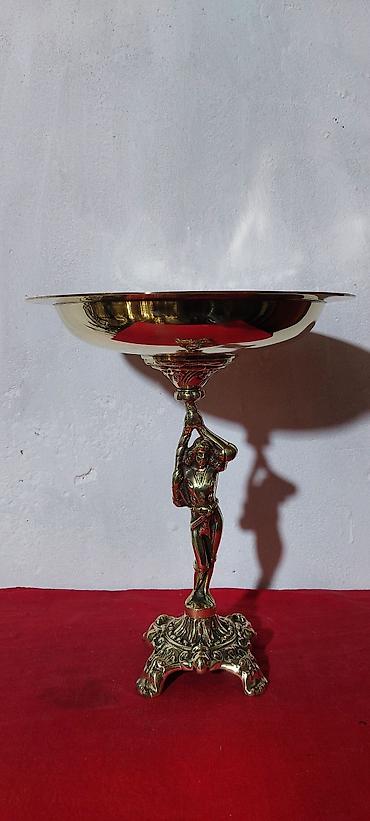 şirniyyat vitrin: Avropa istehsalı, meyvə, şirniyat vazaları, materialları; bronza — 3