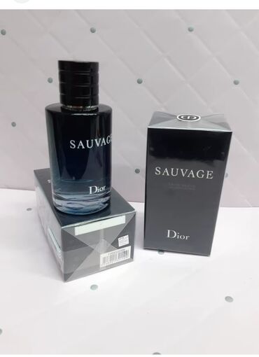 christian dior: Dior Sauvage premium klass 
100ml birə bir qoxudu