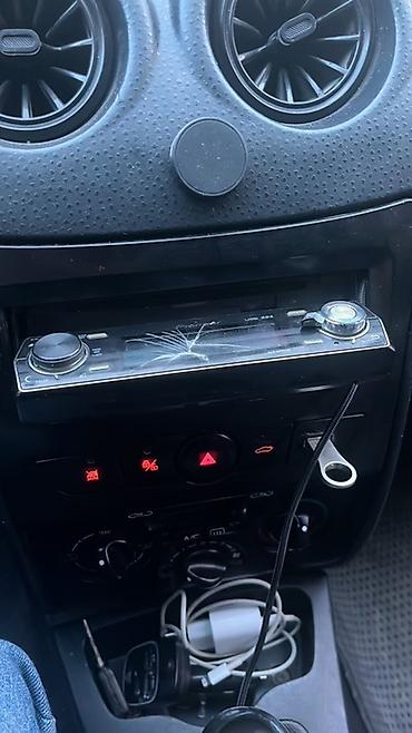pioneer mvh 8250: 9450UB maqnitola 6 cıxış her bir seyi islekdi — 2