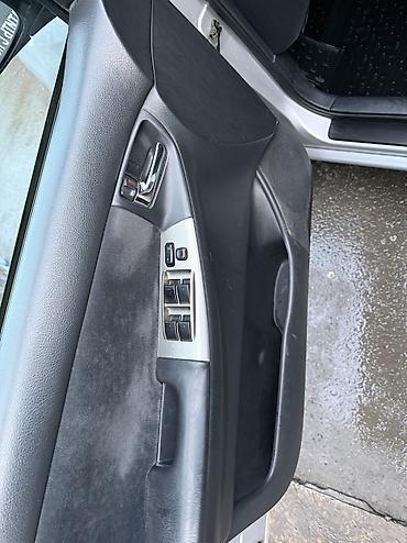 Toyota: Toyota Corolla: 2003 г., 1.6 л, Автомат, Бензин, Седан — 7