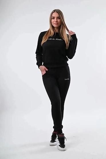 Gornji i donji deo: Ženski komplet trenerke – duks + donji deo Pamuk ( elastin) - Model — 2